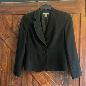 Ann Taylor petite black blazer size 4P
